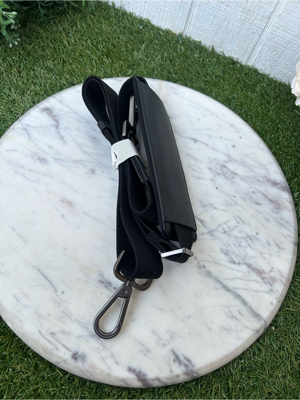 Men's Black Duffel Bag Strap Pouch - Versatile Carry Accessory